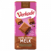 Verkade Milk tints extra creamy milk chocolate with pecan pieces