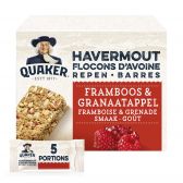 Quaker Oat flakes grain bars with raspberry and pomegranate