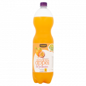 Jumbo Orange and passionfruit with sparkling