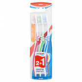 Aquafresh Clean and flex hard toothbrush 3-pack