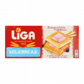 Liga Milkbreak blackberry and raspberry biscuits