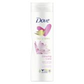 Dove Nourishing secrets glowing douchecreme klein