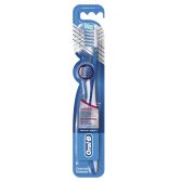 Oral-B Brosse a dents pro-expert professional toothbrush