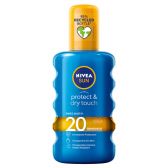 Nivea Invisible protection sun spray SPF 20