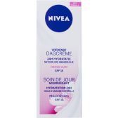 Nivea Dagcreme voor een droge en gevoelige huid SPF 15