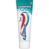 Aquafresh Cool mint toothpaste for healthy teeth