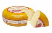 Villa Picanto farmers cheese with chilli peppers